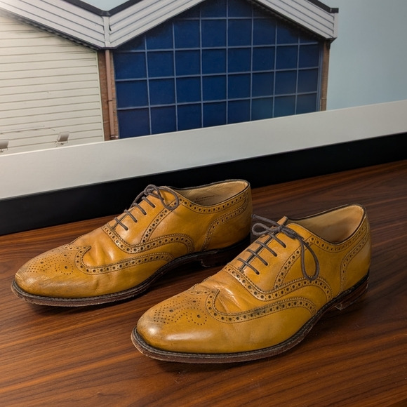 Loake Buckingham wingtip oxfords - Picture 5 of 7